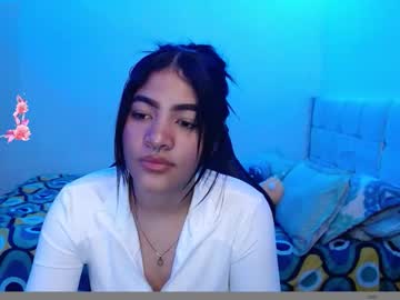 Caylinn19 Chaturbate stream image from August 14, 2025