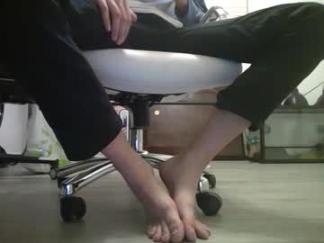 Daddylonglegs5005 Chaturbate stream image from August 14, 2025