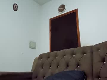 Mwmgaara Chaturbate stream image from August 14, 2025