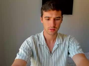 Gilbertogonzales Chaturbate stream image from August 14, 2025