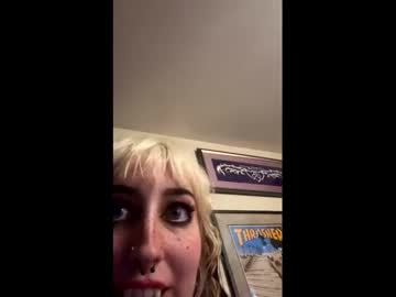 Kittsoftpawz Chaturbate stream image from August 14, 2025
