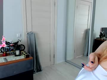 Raven_Radiantt Chaturbate stream image from August 14, 2025