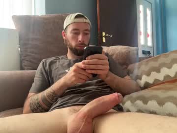 Tomx9inch Chaturbate stream image from August 14, 2025