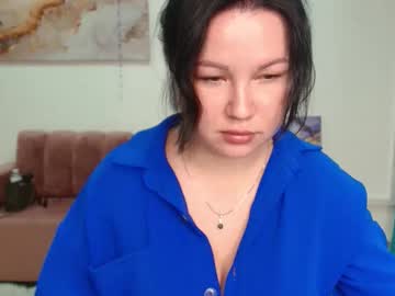 Bellareids Chaturbate stream image from August 14, 2025