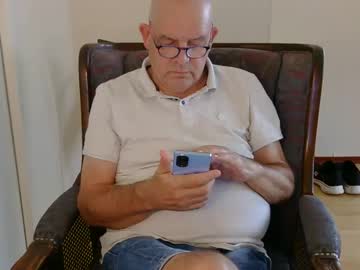 Yournightmare62 Chaturbate stream image from August 14, 2025