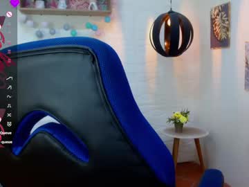 Vic_Nahomy Chaturbate stream image from August 14, 2025