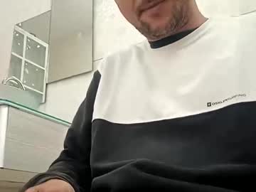 155decuzinho Chaturbate stream image from August 14, 2025