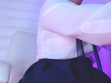 Magicrainboow8 Chaturbate stream image from August 14, 2025