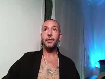 Mrsakamoto Chaturbate stream image from August 14, 2025