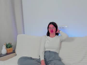 Odessalilley Chaturbate stream image from August 14, 2025