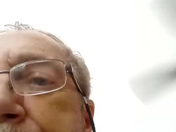 Aaxta Chaturbate stream image from August 14, 2025