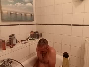 Ronnsen2 Chaturbate stream image from August 14, 2025
