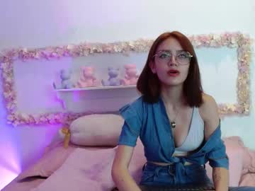 Kim_Swet Chaturbate stream image from August 14, 2025