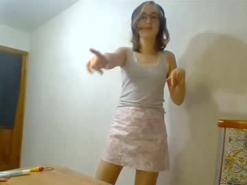 Lyndseyfiacco Chaturbate stream image from August 14, 2025