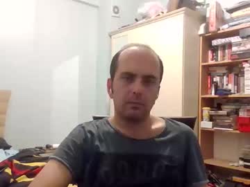 Bayto Chaturbate stream image from August 14, 2025