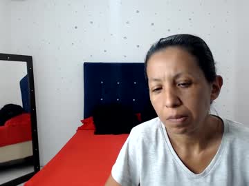 Morenitta44 Chaturbate stream image from August 14, 2025
