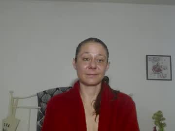 Babetteohara Chaturbate stream image from August 15, 2025