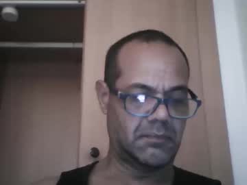 Heistt Chaturbate stream image from August 15, 2025