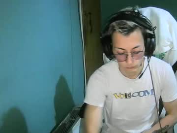 Thekingmax98 Chaturbate stream image from August 15, 2025