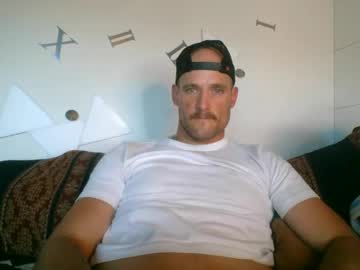 Theoutfitter Chaturbate stream image from August 15, 2025
