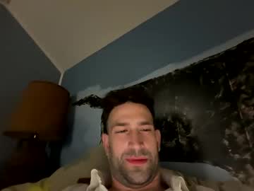 Machoo31 Chaturbate stream image from August 15, 2025