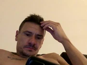 Weci77 Chaturbate stream image from August 15, 2025