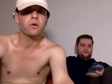 Vinnyg222 Chaturbate stream image from August 15, 2025