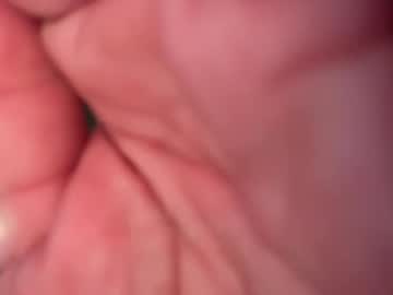 Miacums0909 Chaturbate stream image from August 15, 2025