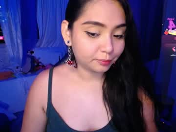 Venushe Chaturbate stream image from August 15, 2025