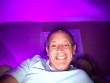 Amdavis388 Chaturbate stream image from August 15, 2025
