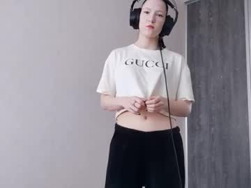 Eugenianunery Chaturbate stream image from August 15, 2025