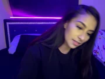 Briellarinella Chaturbate stream image from August 15, 2025