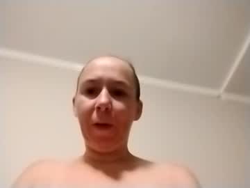 Datmama2025 Chaturbate stream image from August 15, 2025