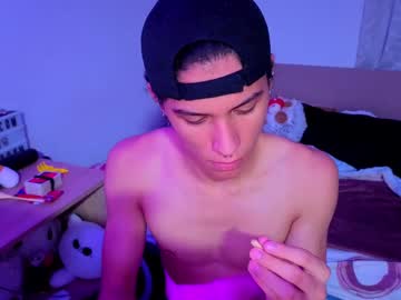 Luclawthorne Chaturbate stream image from August 15, 2025