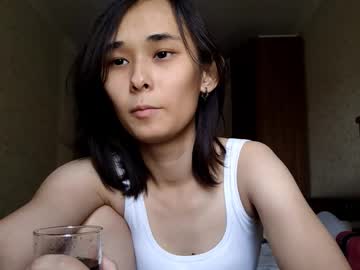 Alvawyandt Chaturbate stream image from August 15, 2025