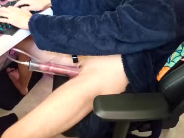 Britishbigdick_ Chaturbate stream image from August 15, 2025