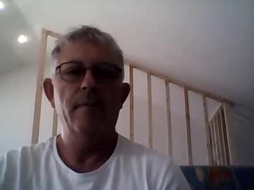 Milu72 Chaturbate stream image from August 15, 2025