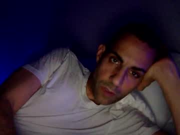 Happy2334 Chaturbate stream image from August 15, 2025