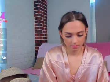 Meghanbullins Chaturbate stream image from August 15, 2025