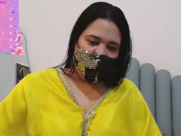 Dharanisnisha Chaturbate stream image from August 15, 2025