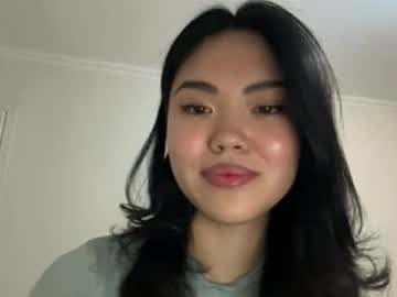 Addiekrohn Chaturbate stream image from August 15, 2025