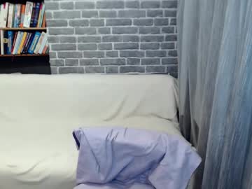 Rainbowladyy Chaturbate stream image from August 15, 2025