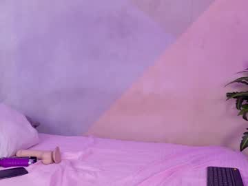 Scarleett01_ Chaturbate stream image from August 15, 2025