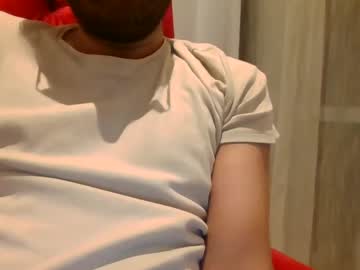 Efen0502 Chaturbate stream image from August 15, 2025