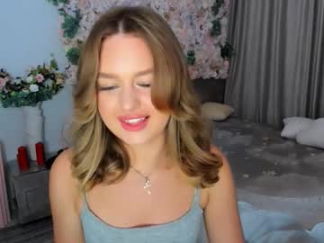 Miraclecurly Chaturbate stream image from August 15, 2025