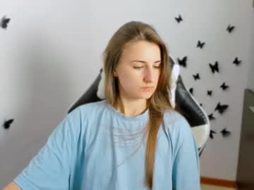 Alissonkeller Chaturbate stream image from August 15, 2025