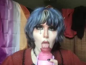 Belladonnablade Chaturbate stream image from August 15, 2025