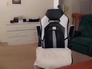Luvs2bbritney Chaturbate stream image from August 15, 2025