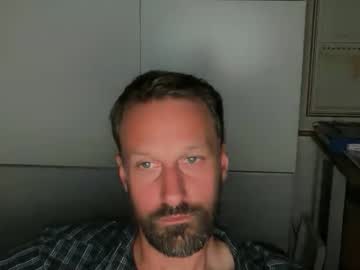 Maenu_69 Chaturbate stream image from August 15, 2025