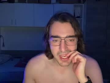 Bdboyx Chaturbate stream image from August 15, 2025
